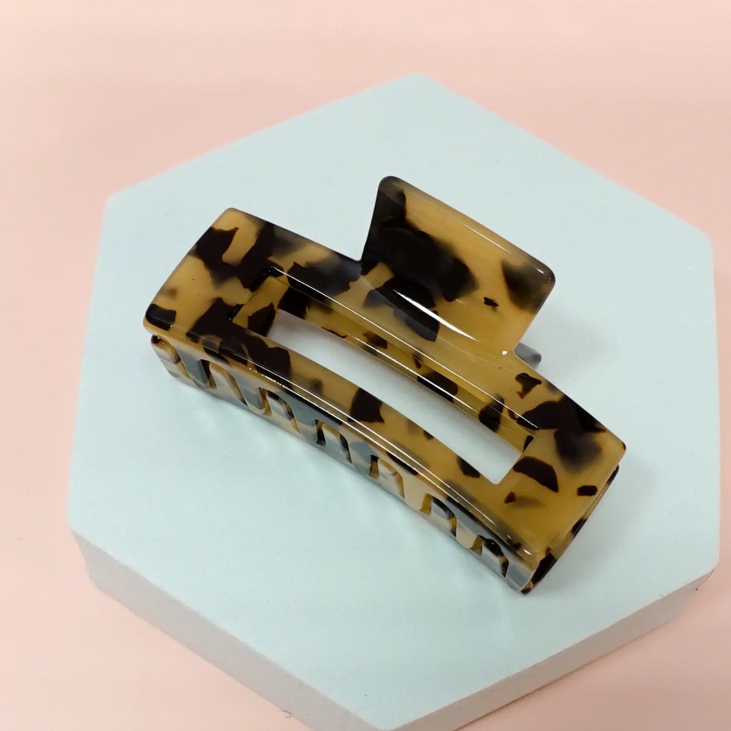 Sara Cellulose Acetate Hair Claw