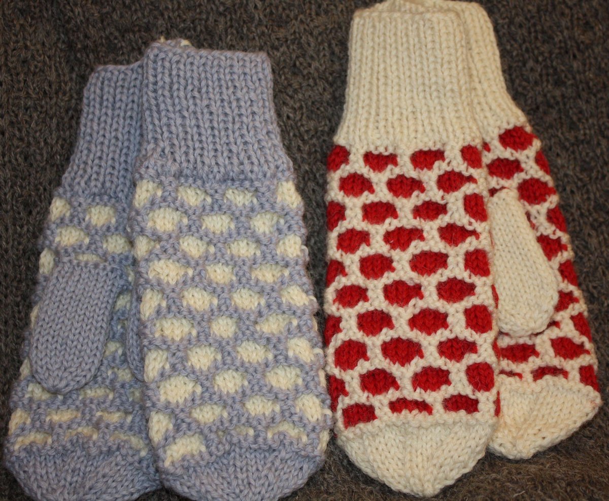 Knit Honeycomb Mittens