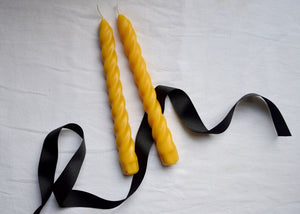 Beeswax Tapers Set/2